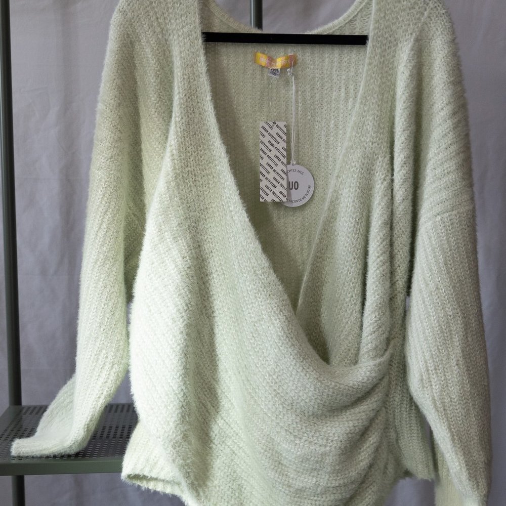 NWT Urban OUtfitters Kane Wrap Sweater in White Size XXXL